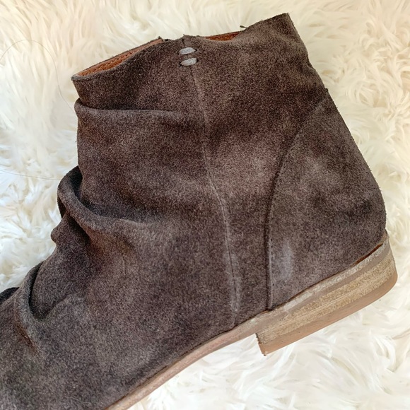 NEW Jeffrey Campbell Suede Booties - Picture 12 of 15
